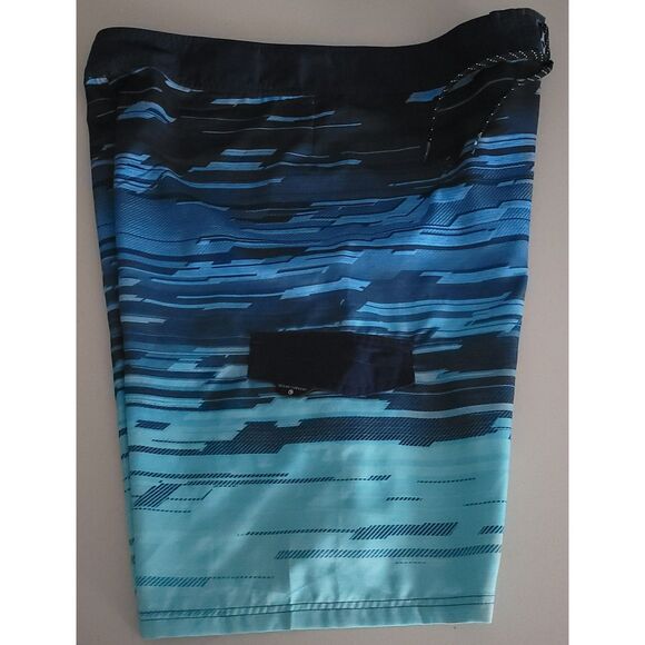Ocean Current Men's Size 38 Blue Teragram Polyester Boardshorts Pre-Owned - Picture 1 of 12